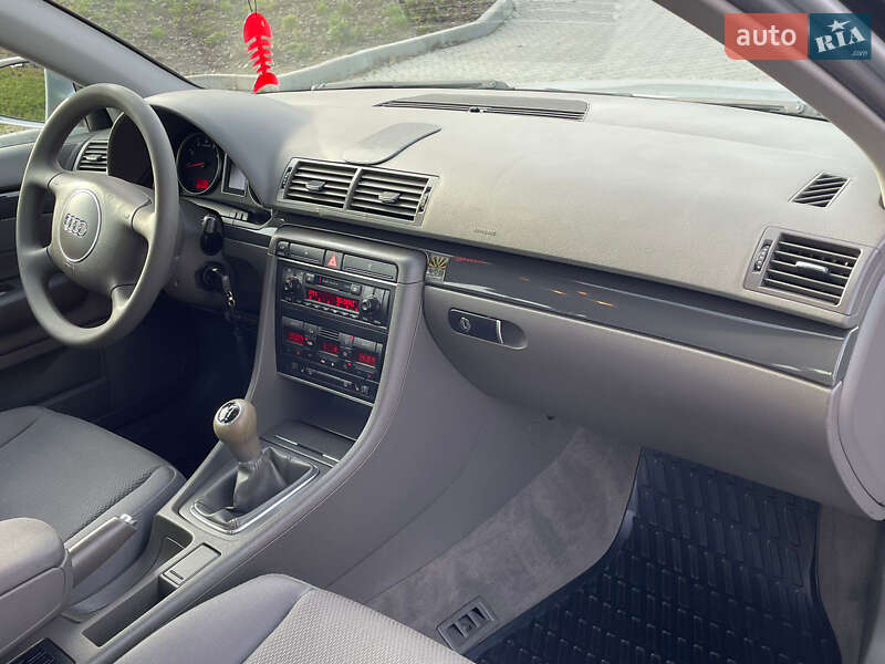 Седан Audi A4 2003 в Вінниці