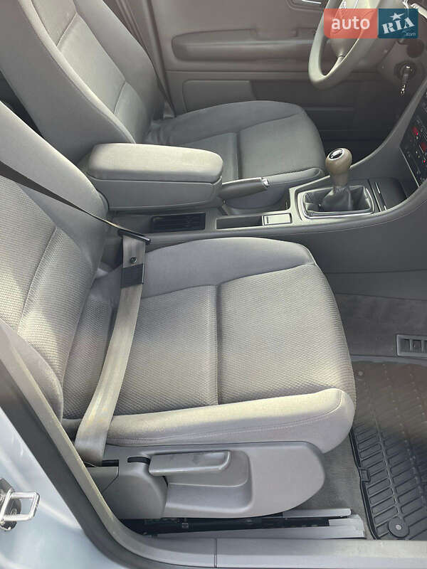 Седан Audi A4 2003 в Вінниці