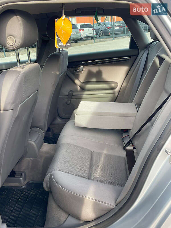 Седан Audi A4 2003 в Вінниці