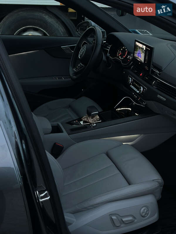 Седан Audi A4 2020 в Києві