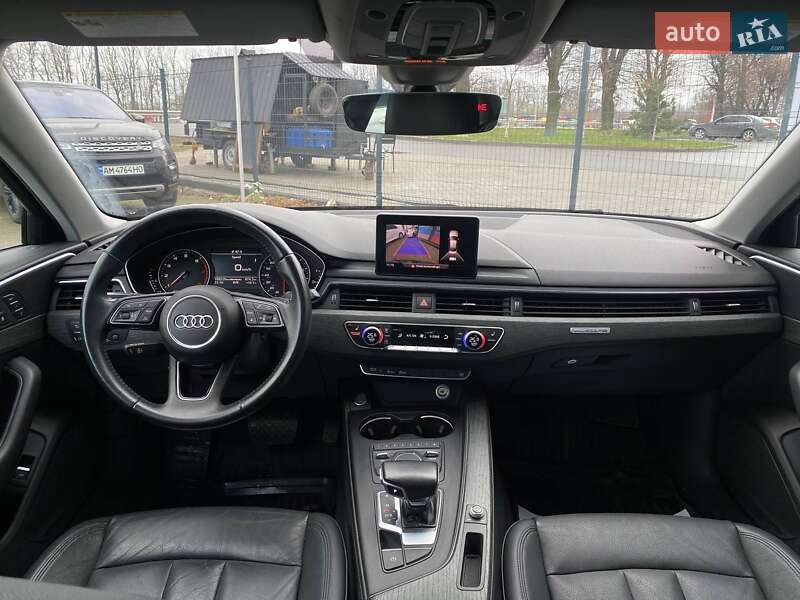 Седан Audi A4 2017 в Виннице