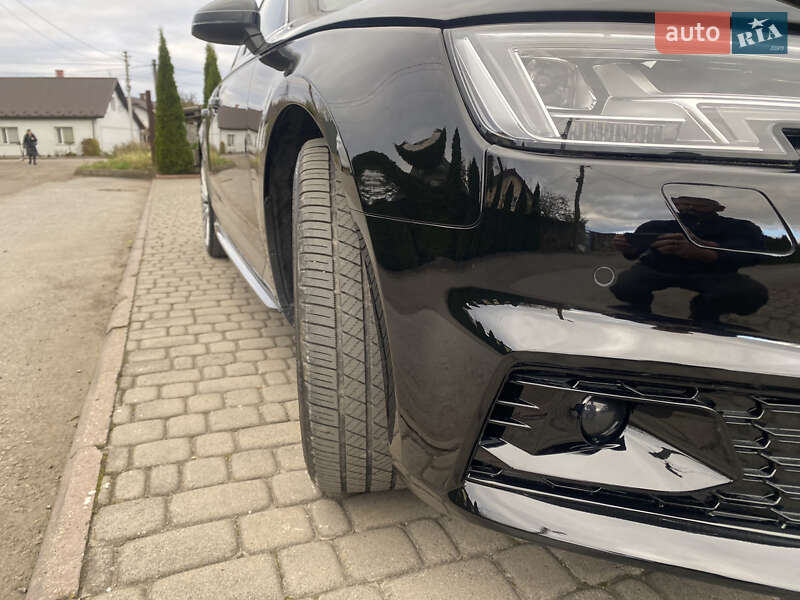 Седан Audi A4 2017 в Самборі