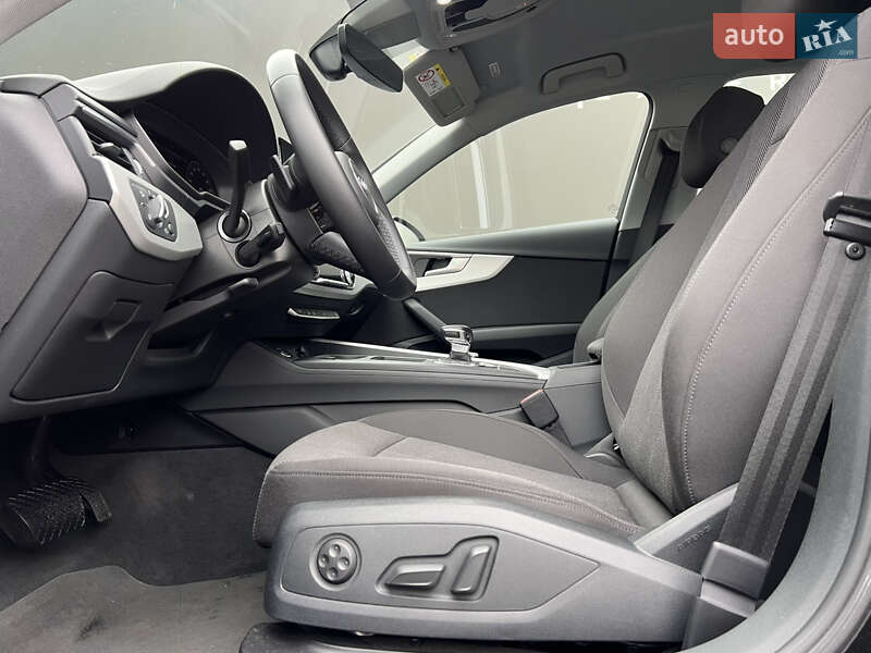Седан Audi A4 2023 в Львове фото 21 Седан Audi A4 2023 в Львове