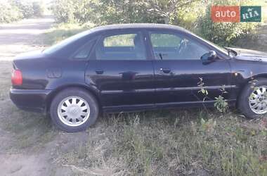 Седан Audi A4 1999 в Измаиле