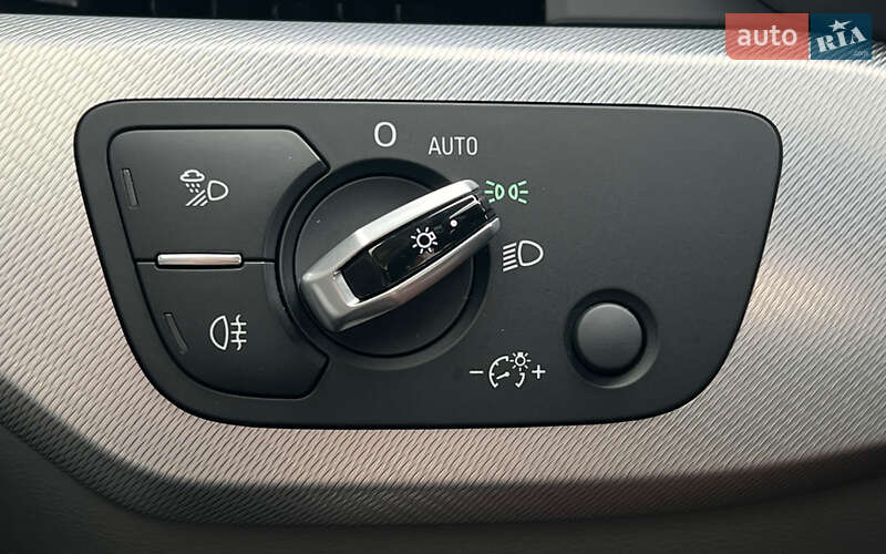 Седан Audi A4 2017 в Львове