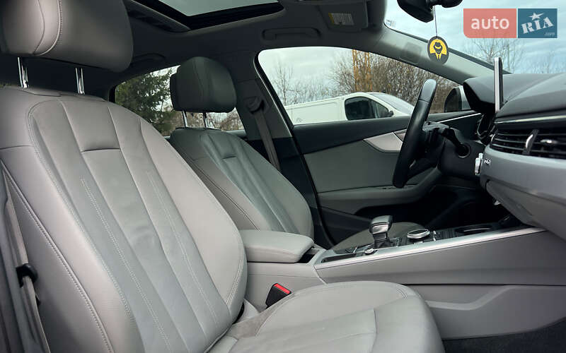 Седан Audi A4 2017 в Львове