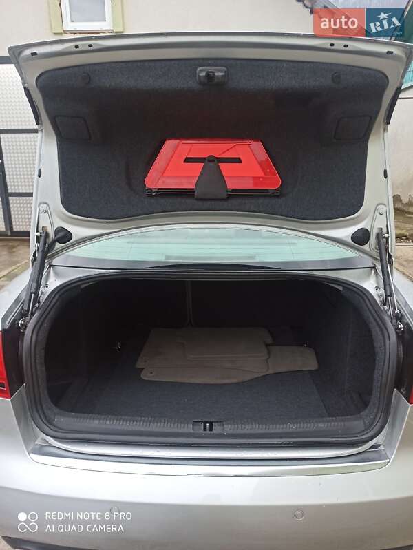 Седан Audi A4 2007 в Вижнице