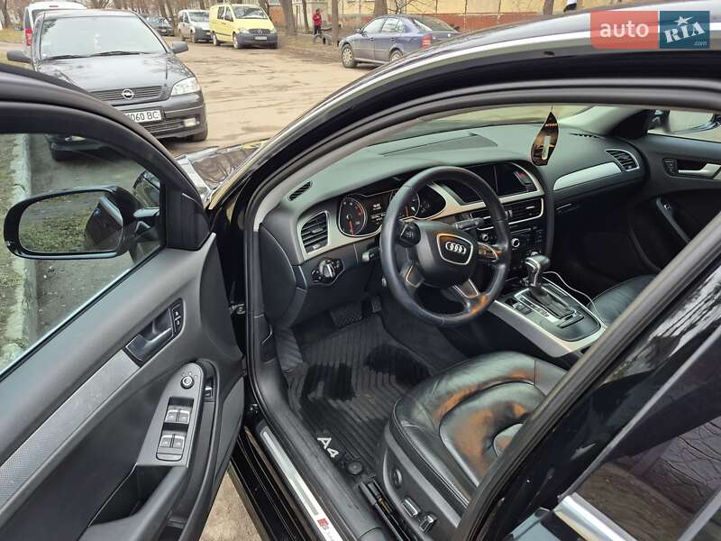 Седан Audi A4 2015 в Сумах