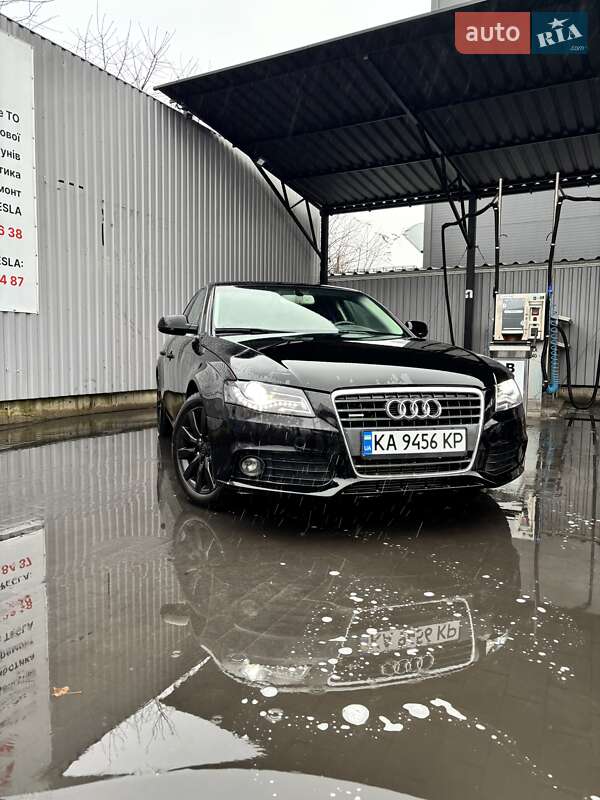 Седан Audi A4 2011 в Киеве
