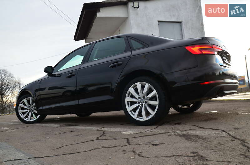 Седан Audi A4 2017 в Дрогобыче