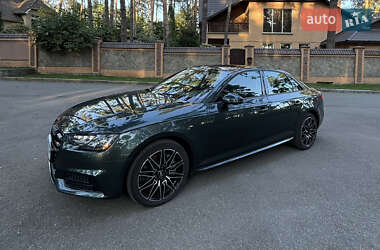 Седан Audi A4 2016 в Чернігові