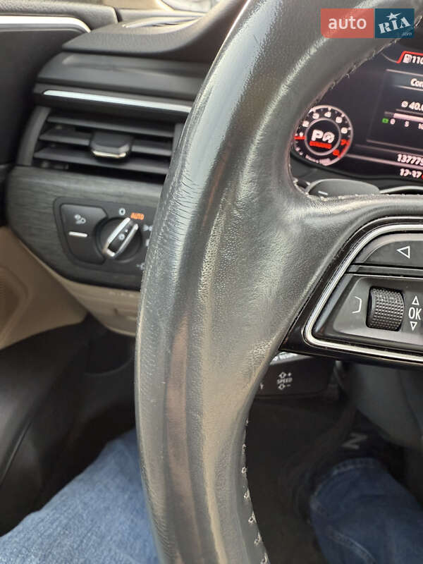 Седан Audi A4 2017 в Киеве