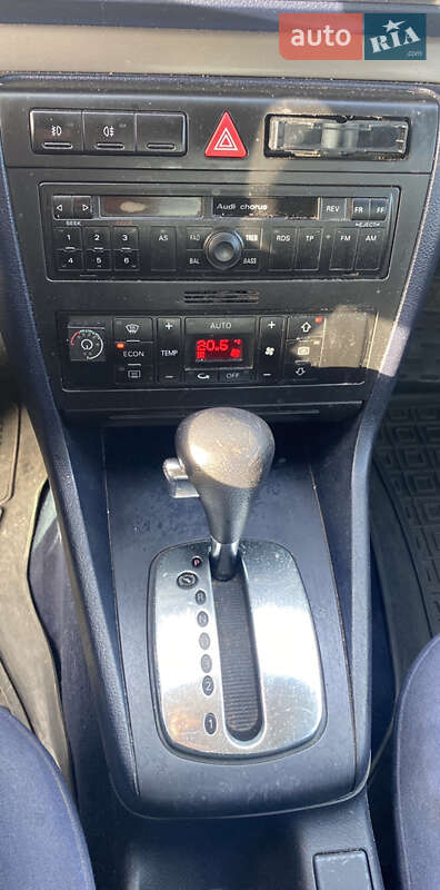 Седан Audi A4 1999 в Львові