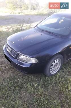 Седан Audi A4 1999 в Измаиле