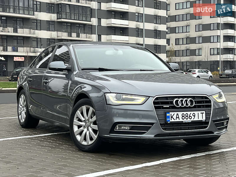Седан Audi A4 2013 в Києві