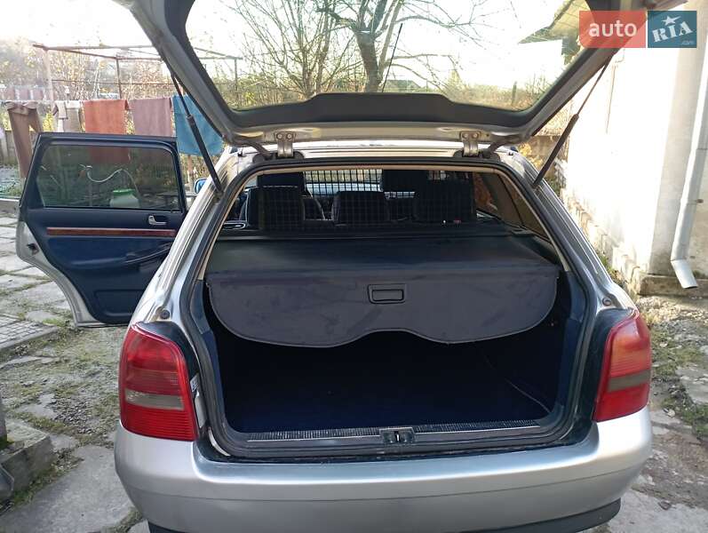 Універсал Audi A4 1999 в Тернополі