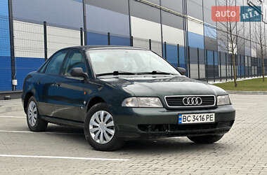 Седан Audi A4 1996 в Львове