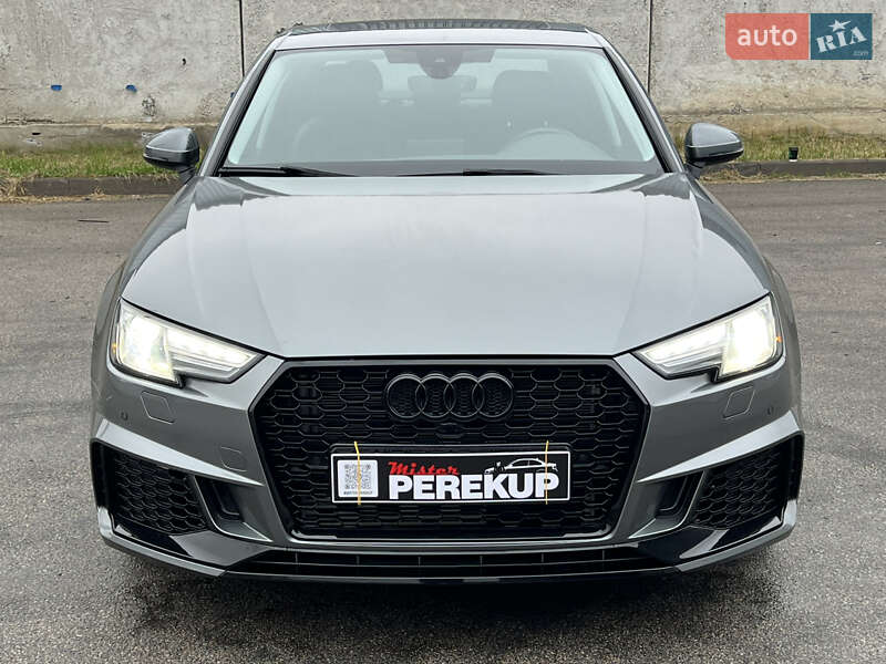 Седан Audi A4 2016 в Киеве