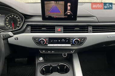 Седан Audi A4 2016 в Киеве