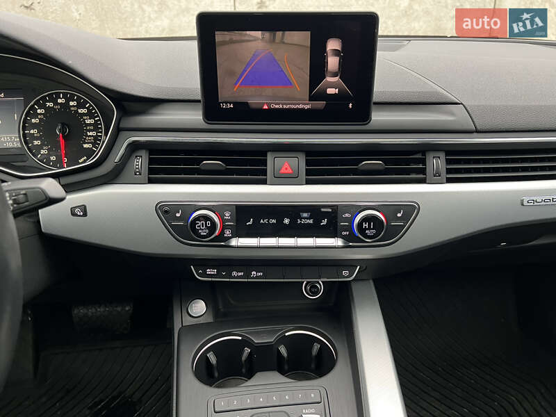 Седан Audi A4 2016 в Киеве