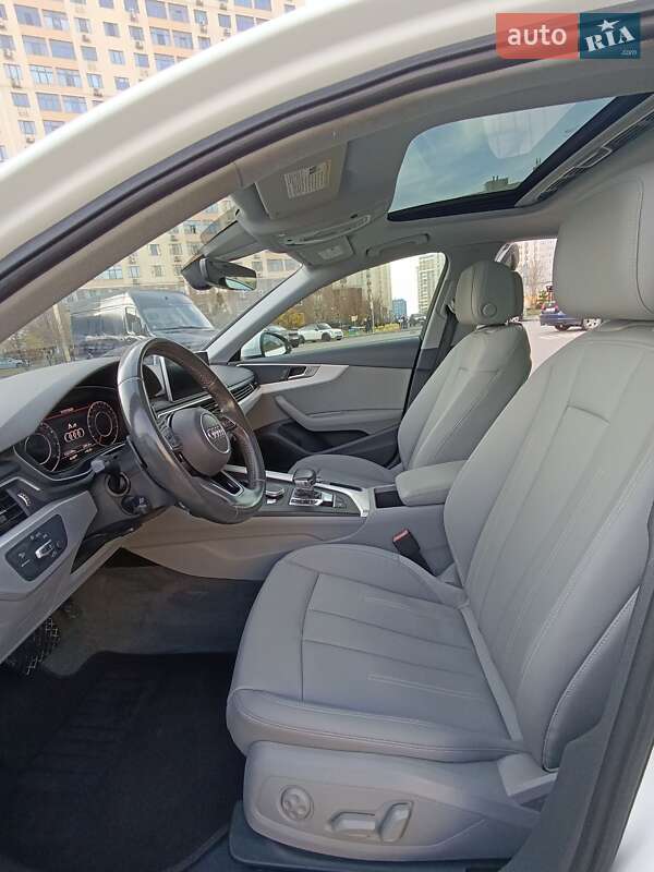 Седан Audi A4 2018 в Одесі