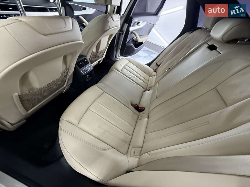 Седан Audi A4 2017 в Трускавці