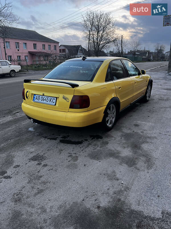 Седан Audi A4 1997 в Виннице