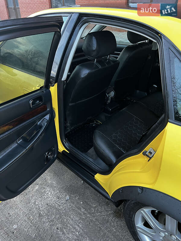 Седан Audi A4 1997 в Виннице