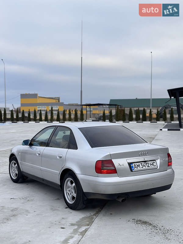 Седан Audi A4 1999 в Звягелі