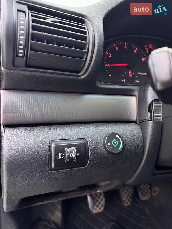 Седан Audi A4 1999 в Звягелі