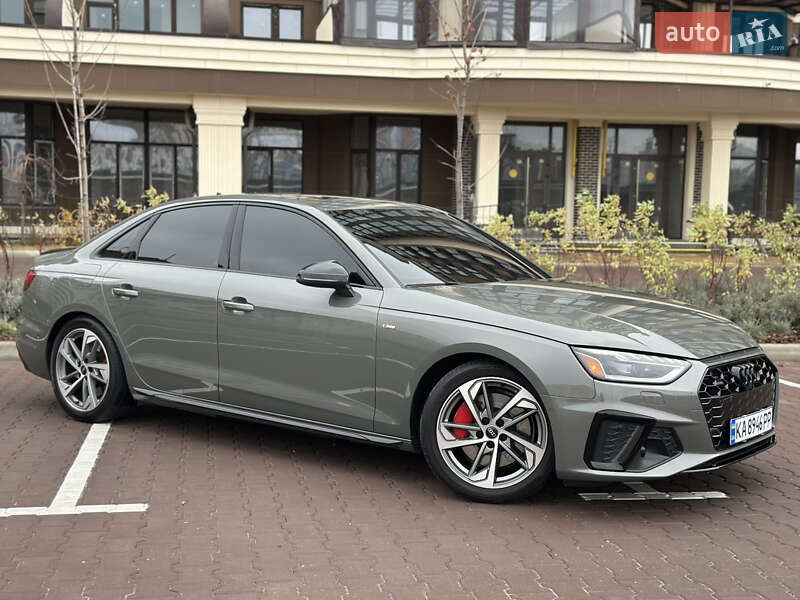 Седан Audi A4 2023 в Киеве