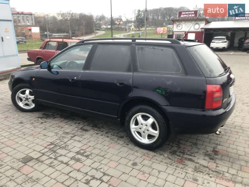 Универсал Audi A4 1998 в Хмельницком
