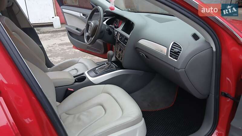 Седан Audi A4 2012 в Тернополе
