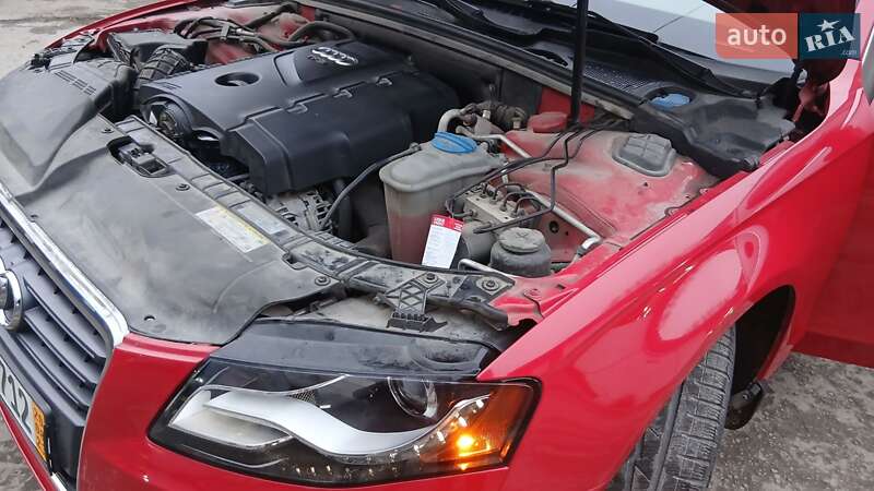 Седан Audi A4 2012 в Тернополе
