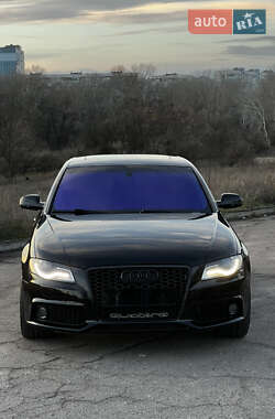 Седан Audi A4 2010 в Кам'янському
