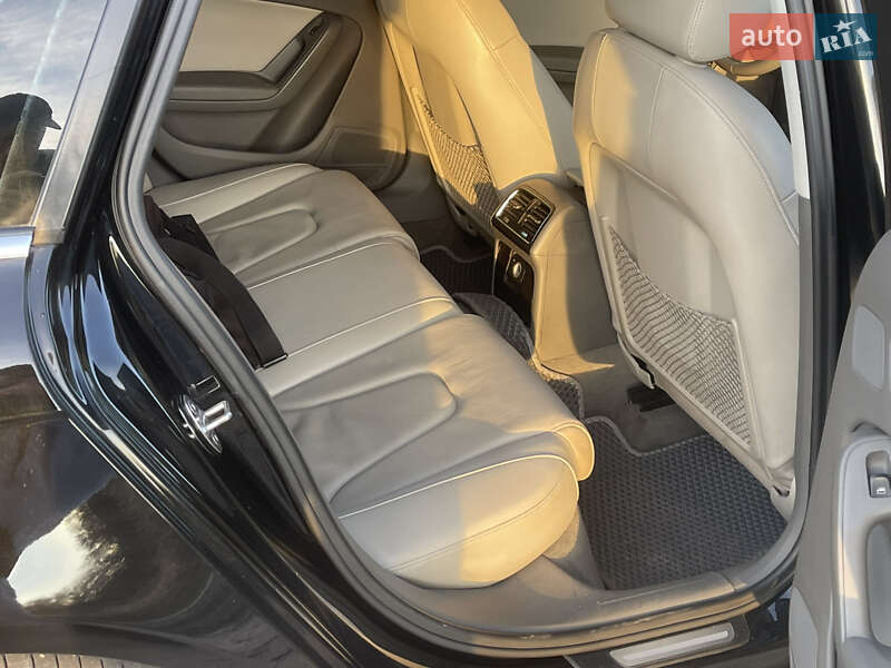 Седан Audi A4 2010 в Каменском