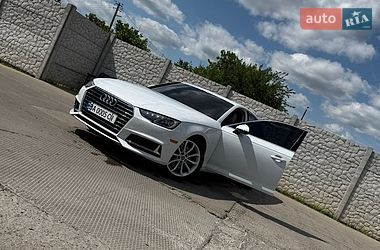 Седан Audi A4 2019 в Александрие