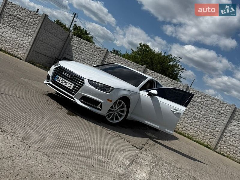 Седан Audi A4 2019 в Александрие