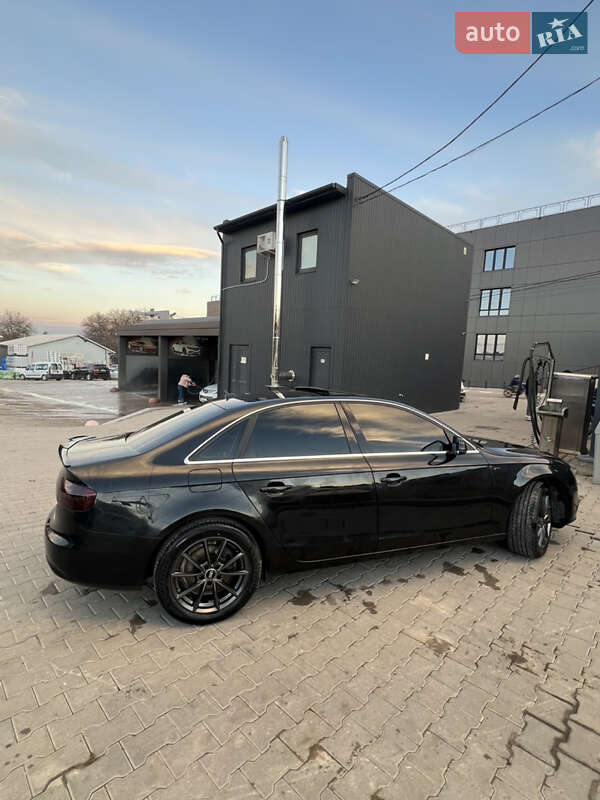 Седан Audi A4 2013 в Романківцях