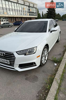 Седан Audi A4 2019 в Александрие