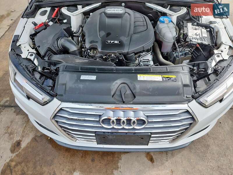 Седан Audi A4 2019 в Львове