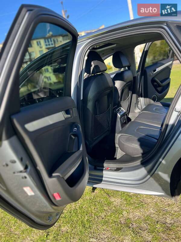 Седан Audi A4 2015 в Одесі