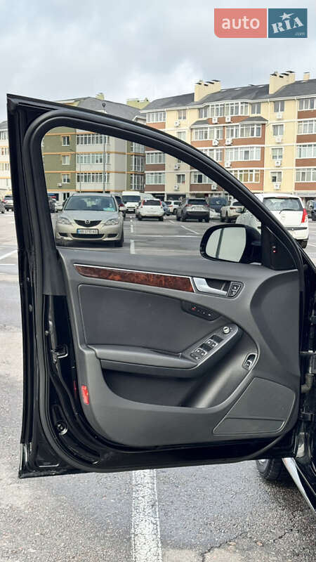 Седан Audi A4 2014 в Киеве