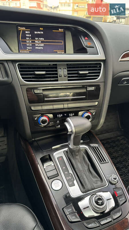 Седан Audi A4 2014 в Киеве