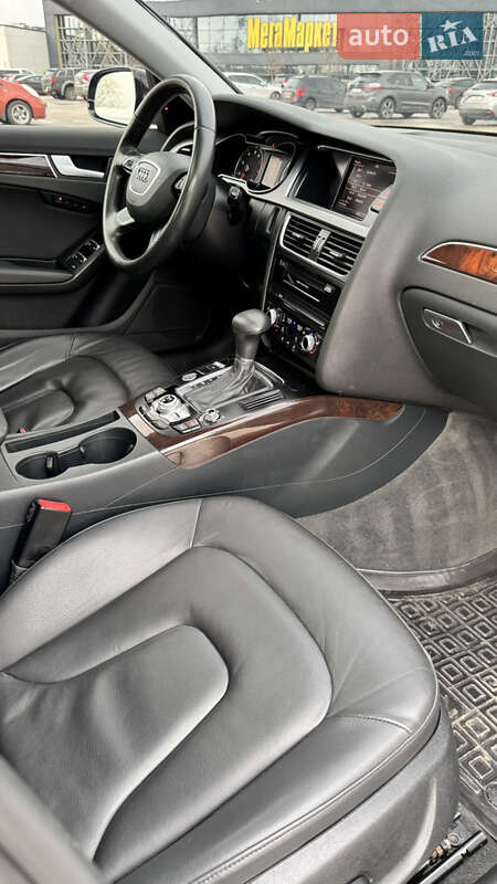 Седан Audi A4 2014 в Киеве