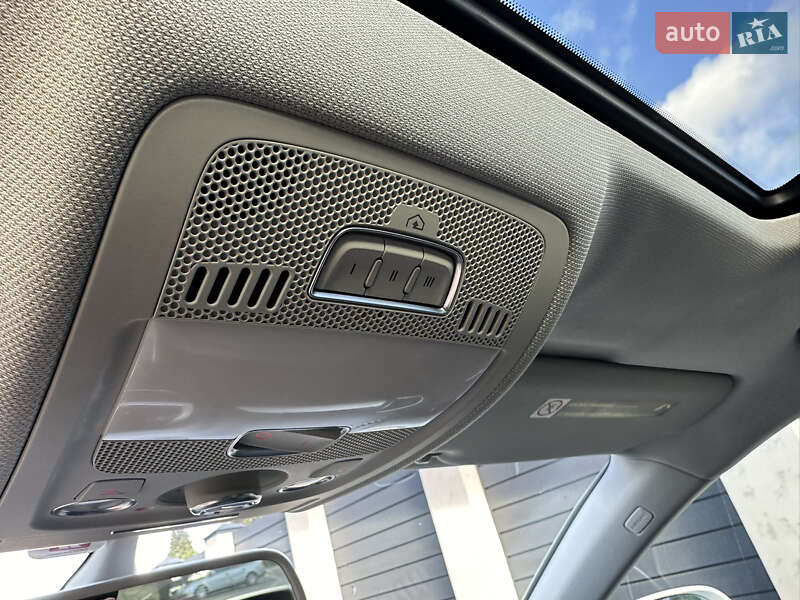 Седан Audi A4 2015 в Виннице