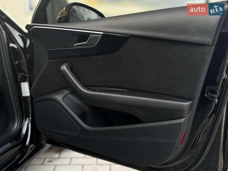 Універсал Audi A4 2021 в Трускавці