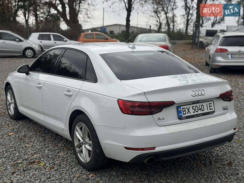 Седан Audi A4 2016 в Хмельницком