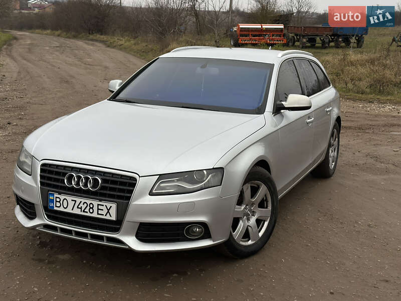 Универсал Audi A4 2011 в Зборове