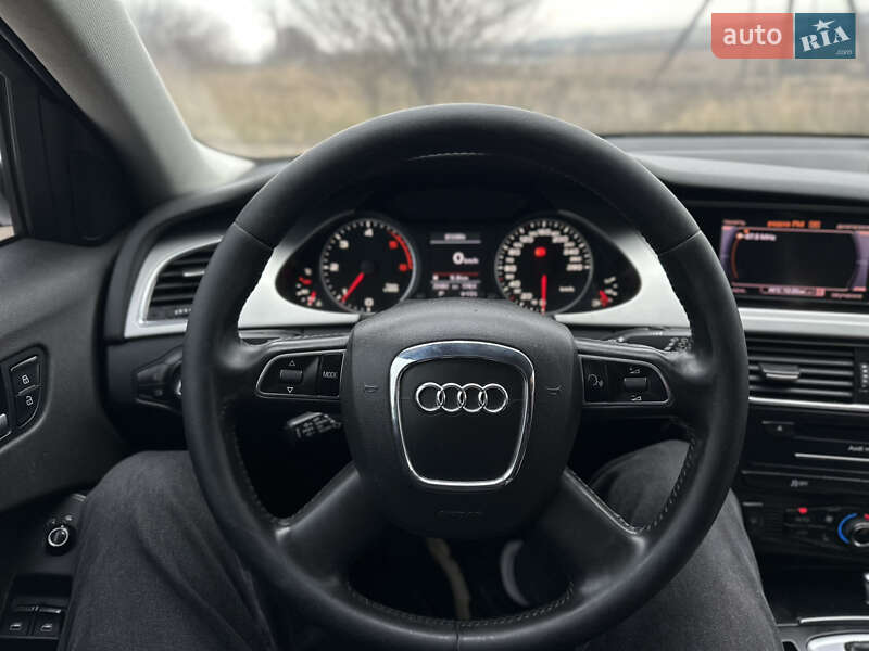 Универсал Audi A4 2011 в Зборове